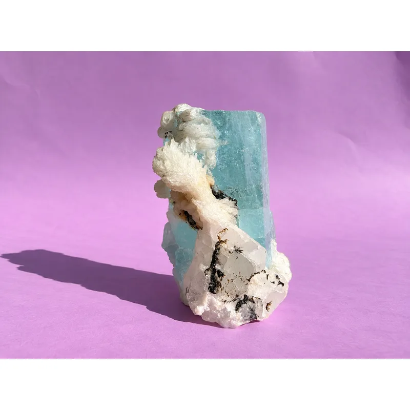 AQUAMARINE NATURAL specimen